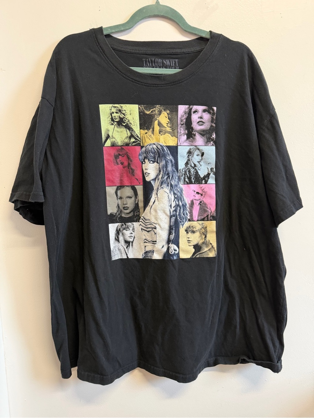 Taylor Swift Eras Tour Black Logo Crewneck Tour Shirt Size XXL